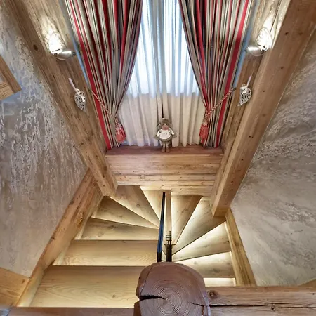 Francois Boutique - Matterhorn Retreat & In Cervinia Otel *