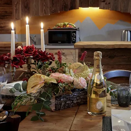 Francois Boutique - Matterhorn Retreat & In Cervinia Otel *