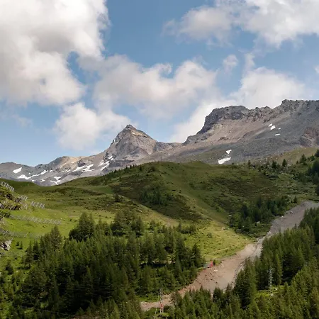 Francois Boutique - Matterhorn Retreat & In Cervinia